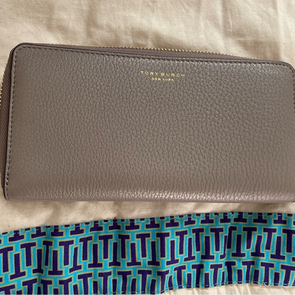 Tory Burch Perry Taupe Leather Triple Compartment Tote with Wallet - Picture 8 of 8